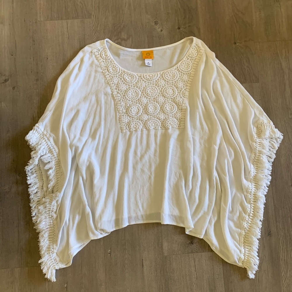 Rudy Rd. White Top Women’s Blouse Size XL. I